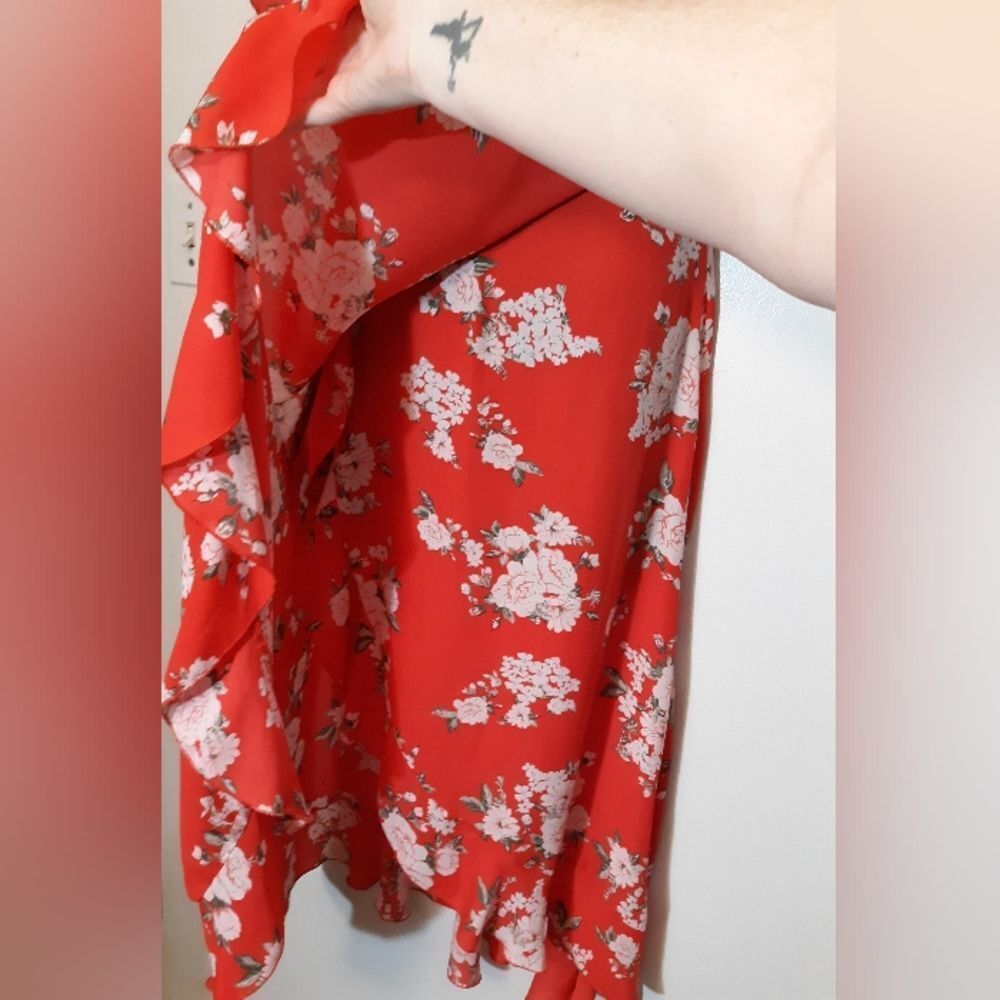 Favlux Fashion red floral cold shoulder dress - Picture 4 of 7